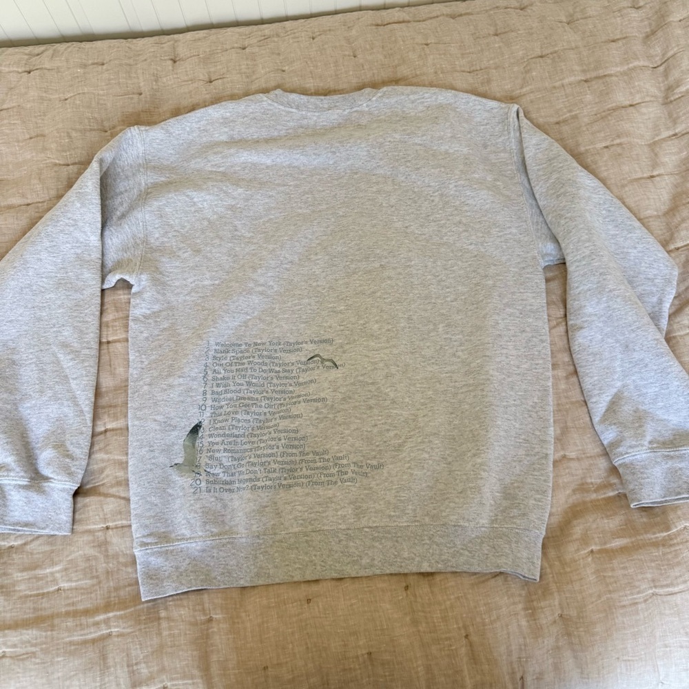 Taylor Swift 1989 Spotify Fans First Exclusive Merch Sweatshirt Medium - Picture 2 of 6